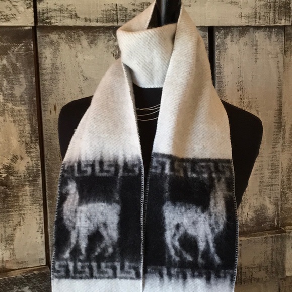 Alpaca Black/Cream Reversible Scarf 76x6 - Picture 3 of 8